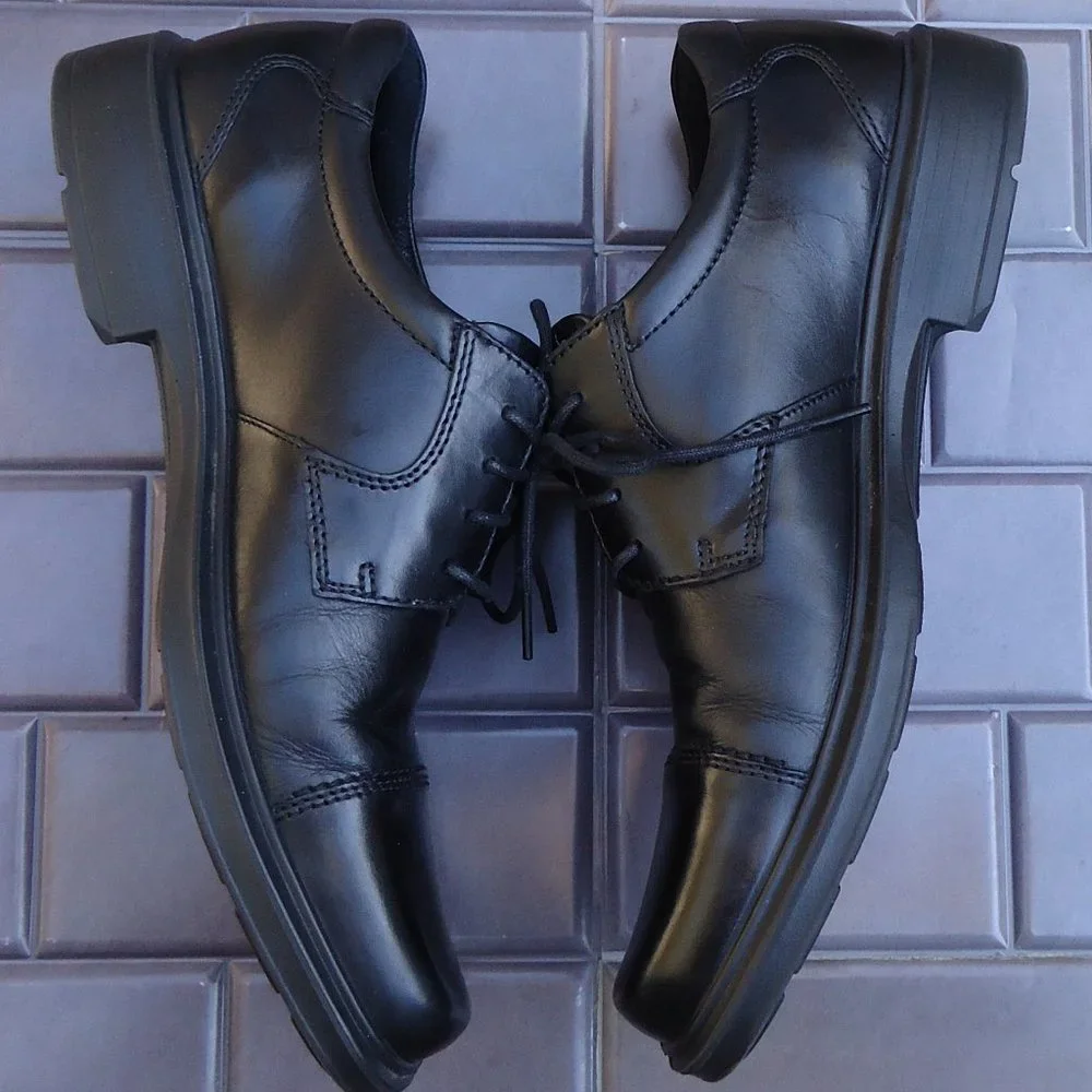 SIZE EU 44. ECCO Helsinki leather oxfords shoes. - Picture 9 of 16